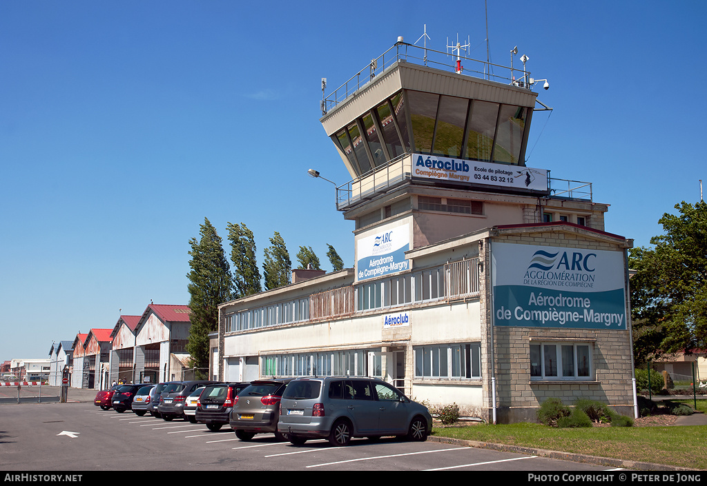 Airport photo of Compiègne - Margny (LFAD) in France | AirHistory.net #18139