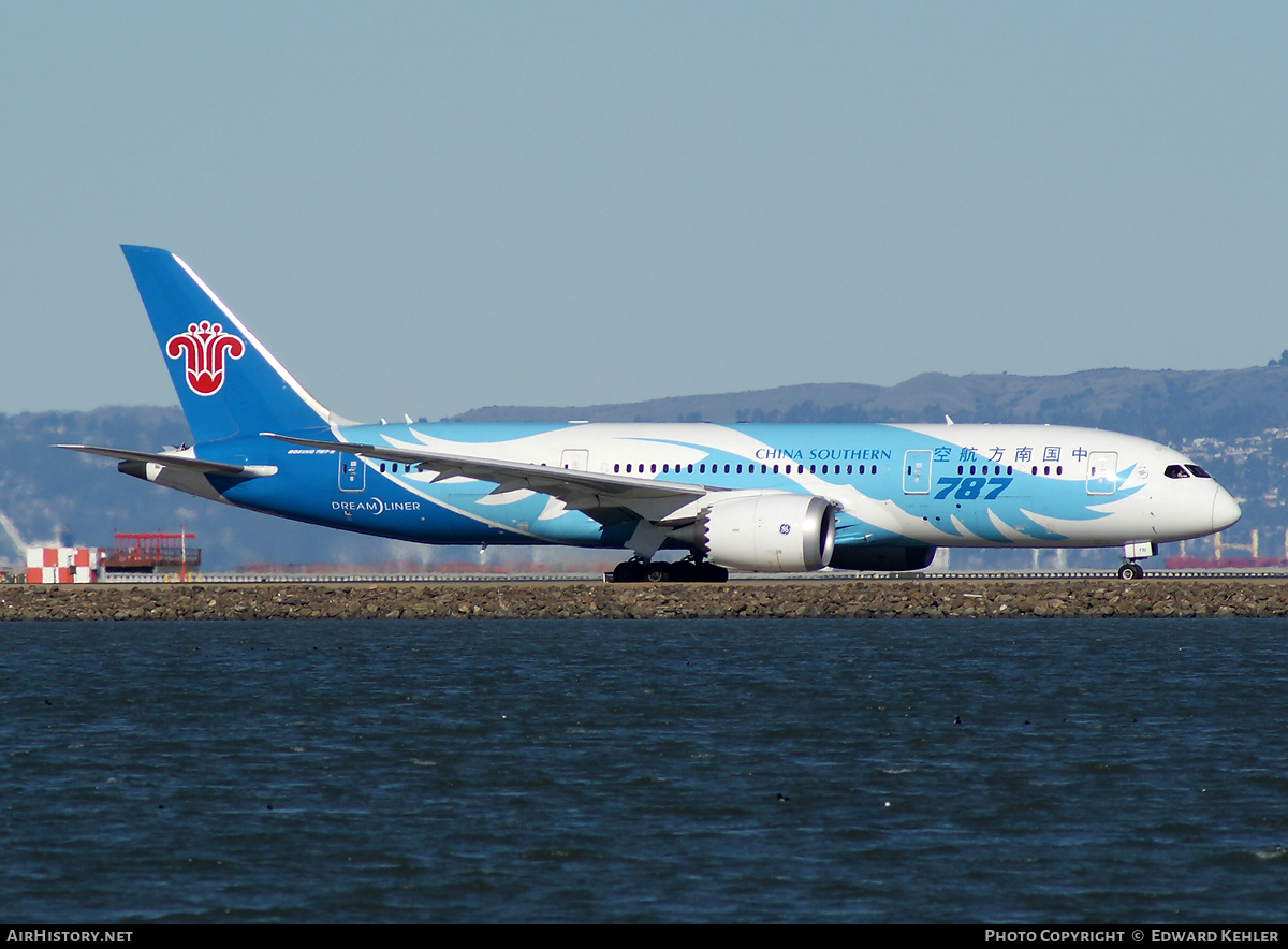 Aircraft Photo of B-2732 | Boeing 787-8 Dreamliner | China Southern Airlines | AirHistory.net #18169
