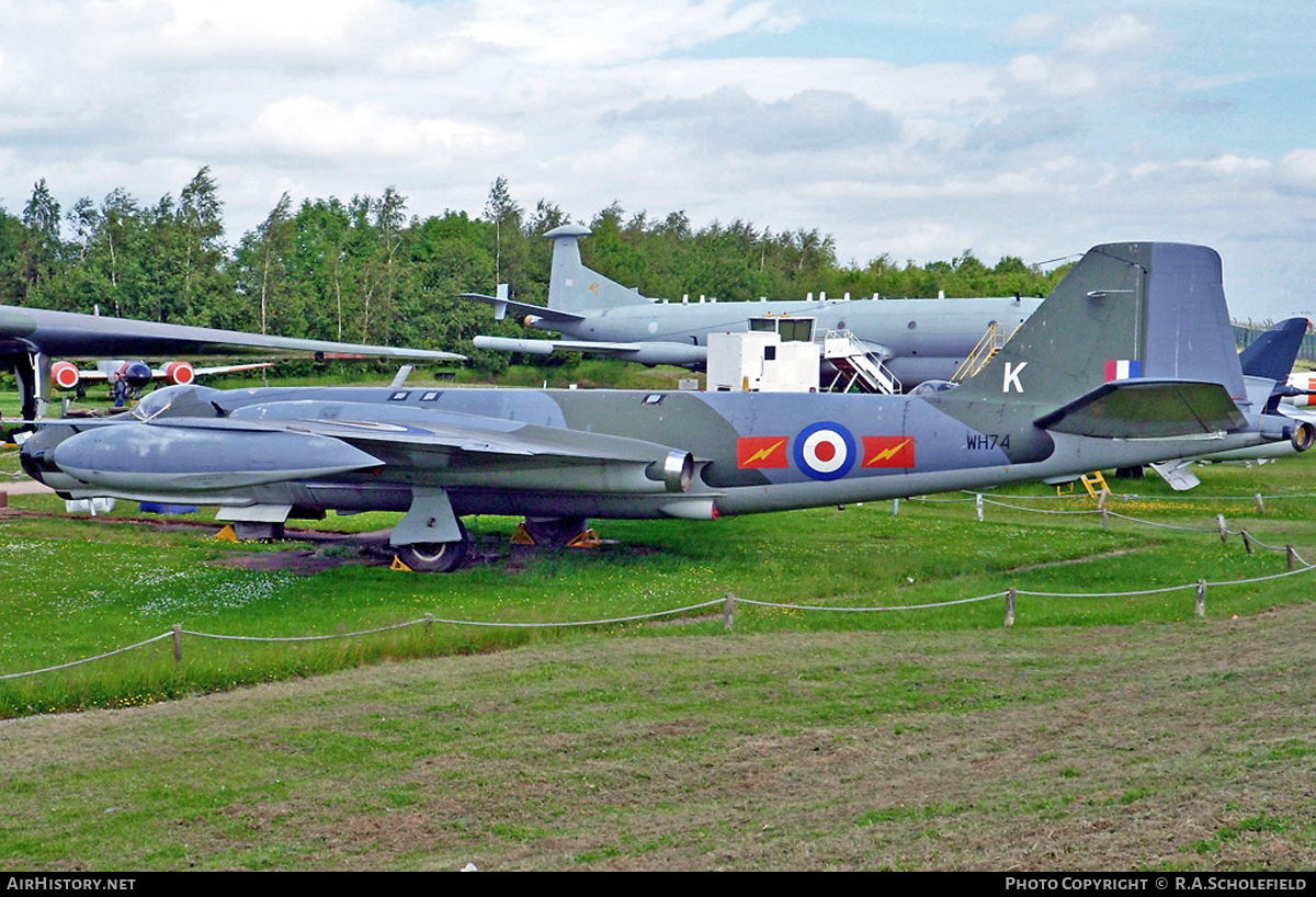 Aircraft Photo of WH740 | English Electric Canberra T17 | UK - Air Force | AirHistory.net #18282