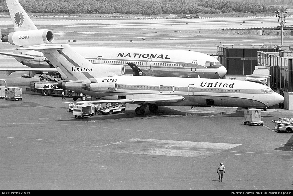 Aircraft Photo of N7079U | Boeing 727-22 | United Airlines | AirHistory.net #18293