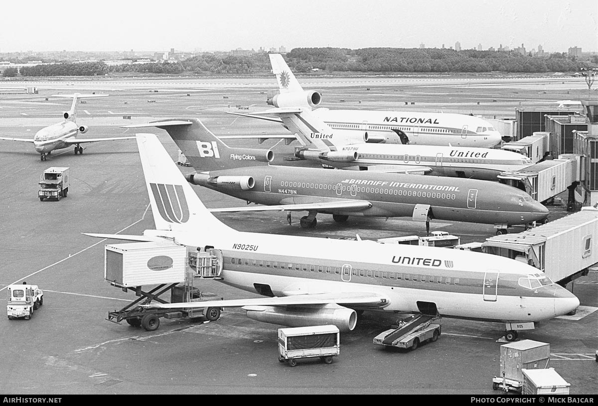 Aircraft Photo of N9025U | Boeing 737-222 | United Airlines | AirHistory.net #18296