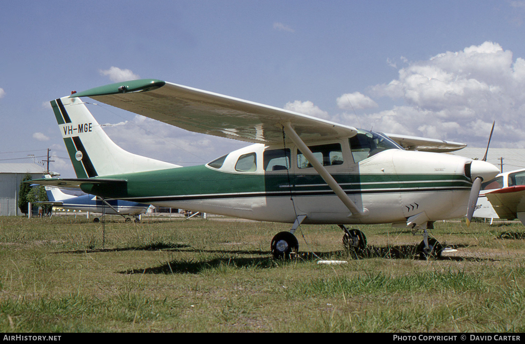 Aircraft Photo of VH-MGE | Cessna 210D Centurion | AirHistory.net #18734
