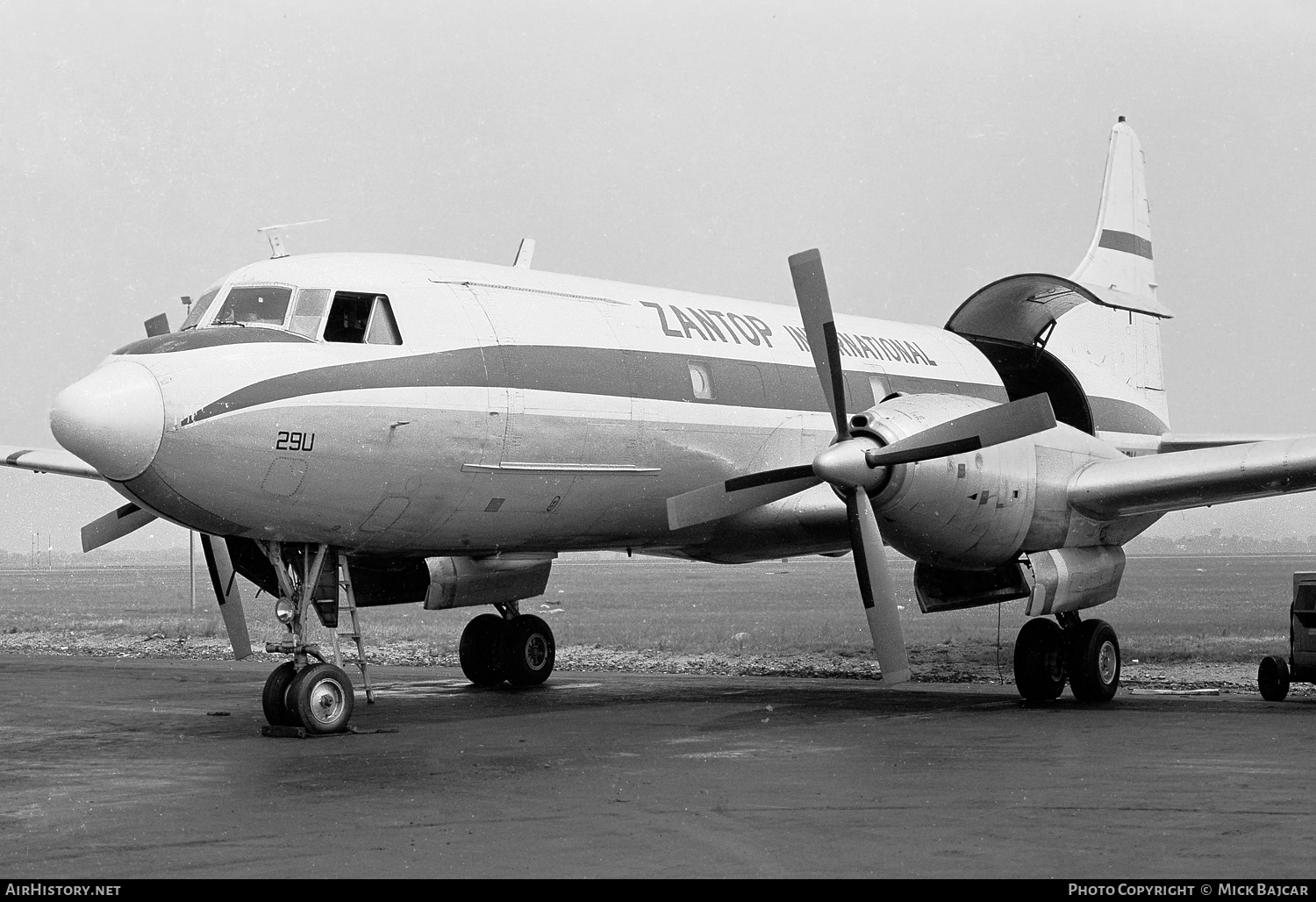 Aircraft Photo of N7529U | Convair 640/F | Zantop International Airlines | AirHistory.net #18904
