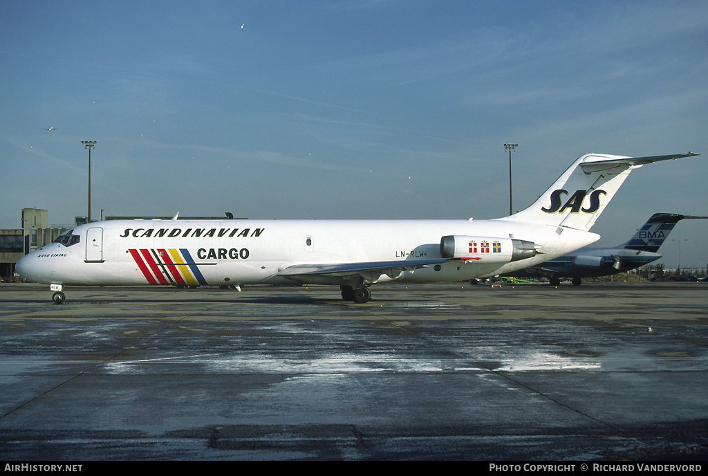 Aircraft Photo of LN-RLW | McDonnell Douglas DC-9-33F | Scandinavian Airlines - SAS Cargo | AirHistory.net #19057