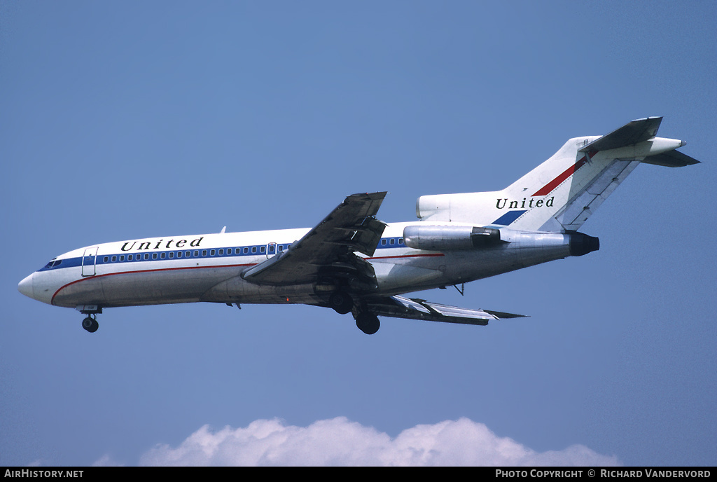 Aircraft Photo of N7029U | Boeing 727-22 | United Airlines | AirHistory.net #19082