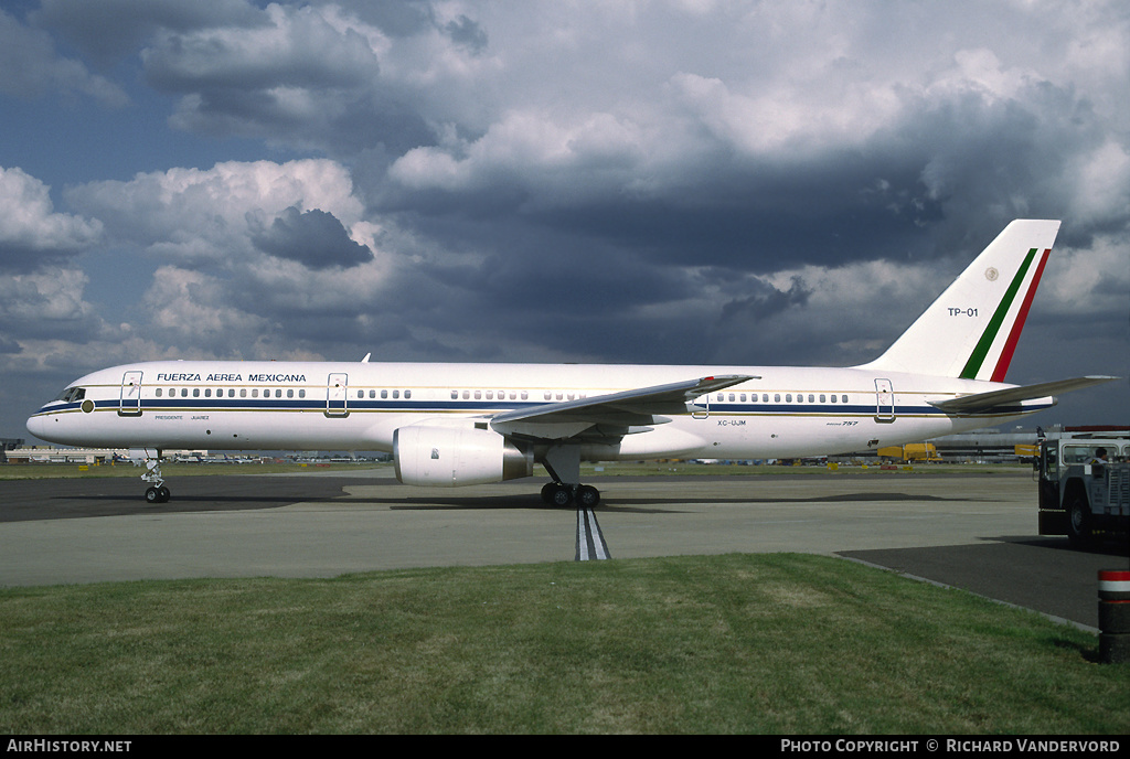 Aircraft Photo of TP-01 | Boeing 757-225 | Mexico - Air Force | AirHistory.net #19098
