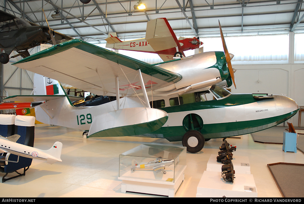 Aircraft Photo of 129 | Grumman G-44 Widgeon | Portugal - Navy | AirHistory.net #19148