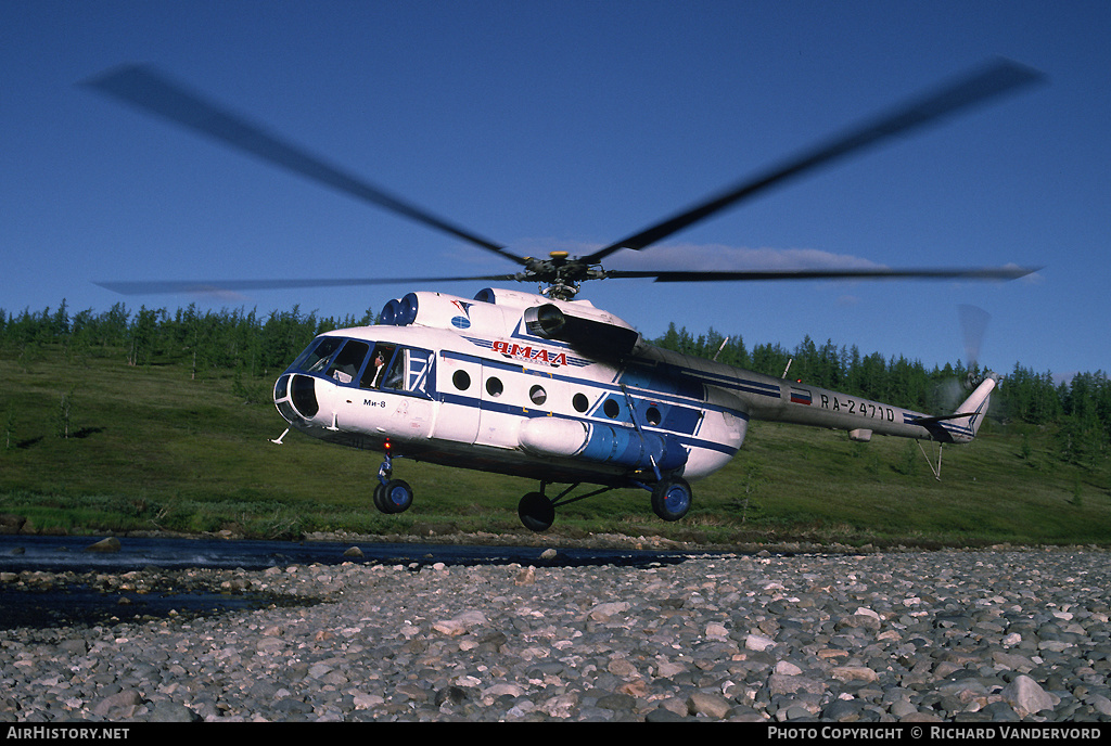 Aircraft Photo of RA-24710 | Mil Mi-8T | Yamal Airlines | AirHistory.net #19167