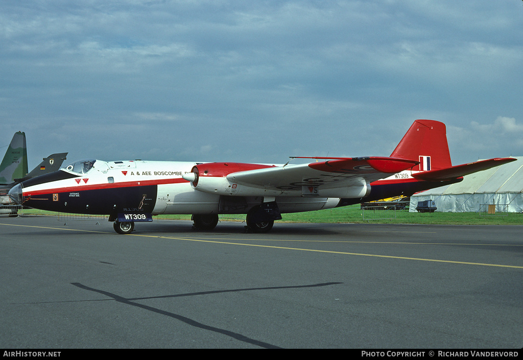 Aircraft Photo of WT309 | English Electric Canberra B(I)6 | UK - Air Force | AirHistory.net #19289