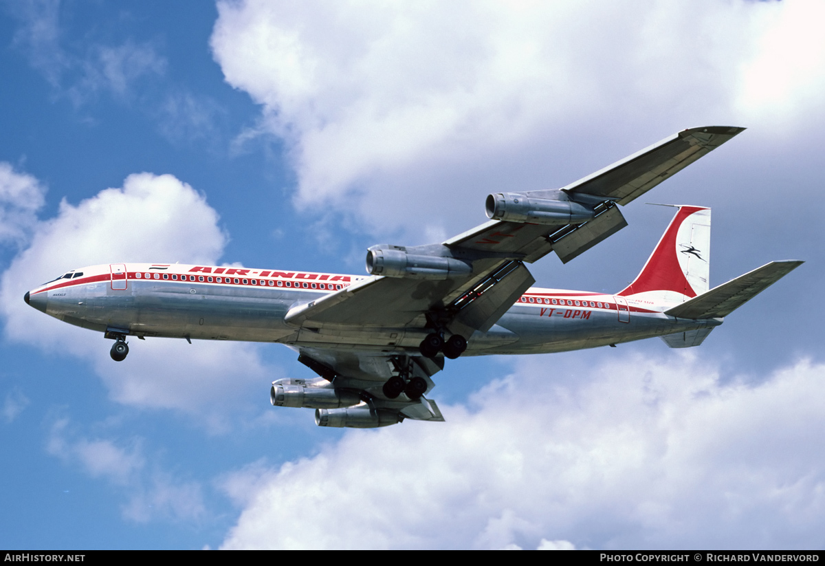 Aircraft Photo of VT-DPM | Boeing 707-337B | Air India | AirHistory.net #19525