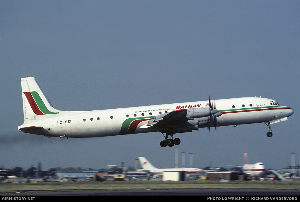 Aircraft Photo of LZ-BEI | Ilyushin Il-18V | Balkan - Bulgarian Airlines | AirHistory.net #19534