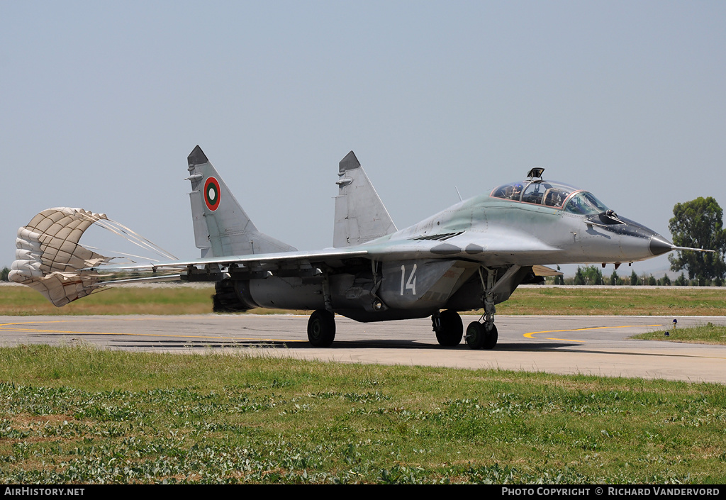 Aircraft Photo of 14 | Mikoyan-Gurevich MiG-29UB (9-51) | Bulgaria - Air Force | AirHistory.net #19697