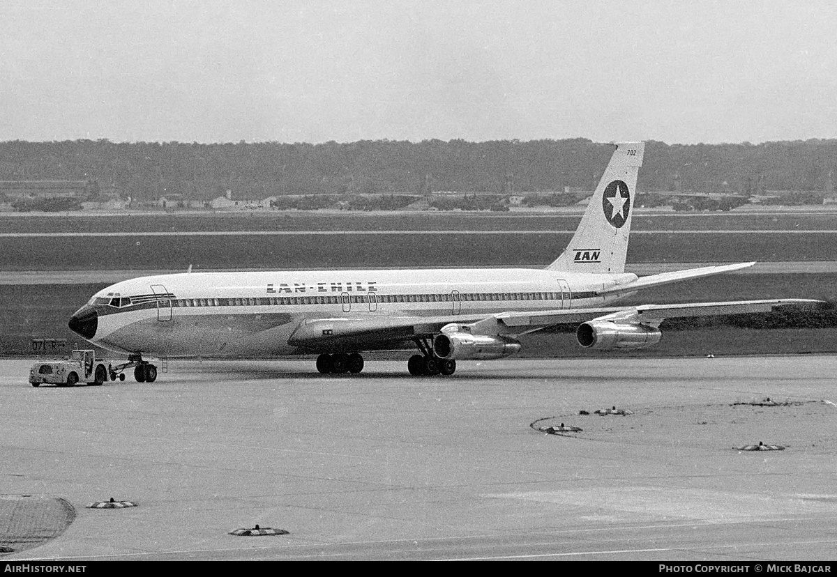 Aircraft Photo of CC-CEB | Boeing 707-385C | LAN Chile - Línea Aérea Nacional | AirHistory.net #19730