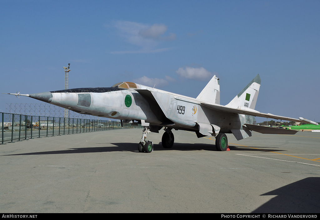 Aircraft Photo of 499 | Mikoyan-Gurevich MiG-25RBK | Libya - Air Force | AirHistory.net #19780