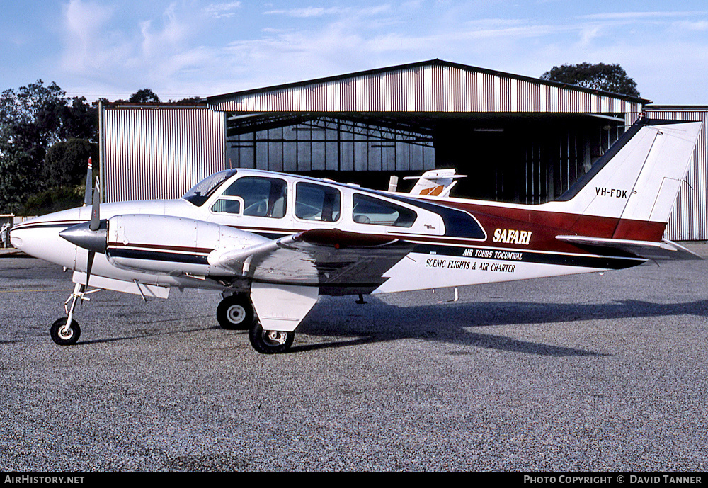Aircraft Photo of VH-FDK | Beech A55 Baron (95-A55) | Safari Air Tours Tocumwal | AirHistory.net #19823