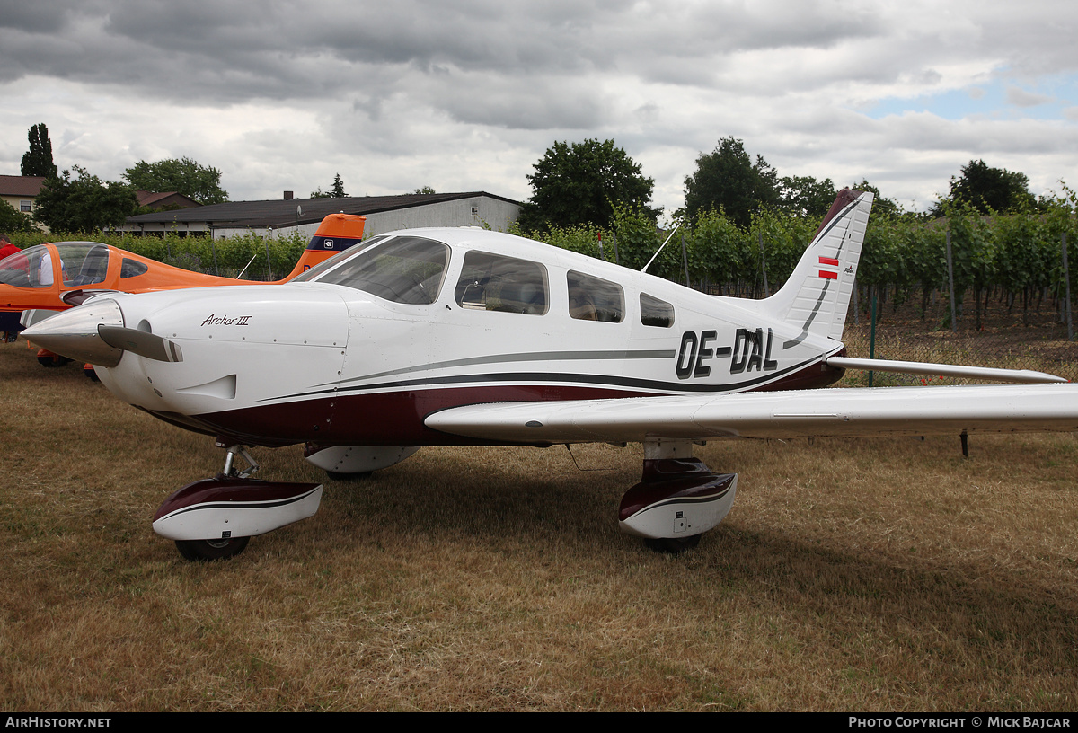 Aircraft Photo of OE-DAL | Piper PA-28-181 Archer III | AirHistory.net #19829