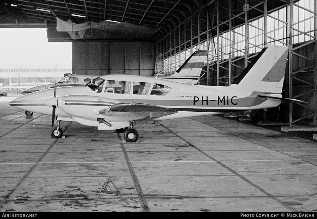 Aircraft Photo of PH-MIC | Piper PA-23-250 Aztec E | AirHistory.net #20020