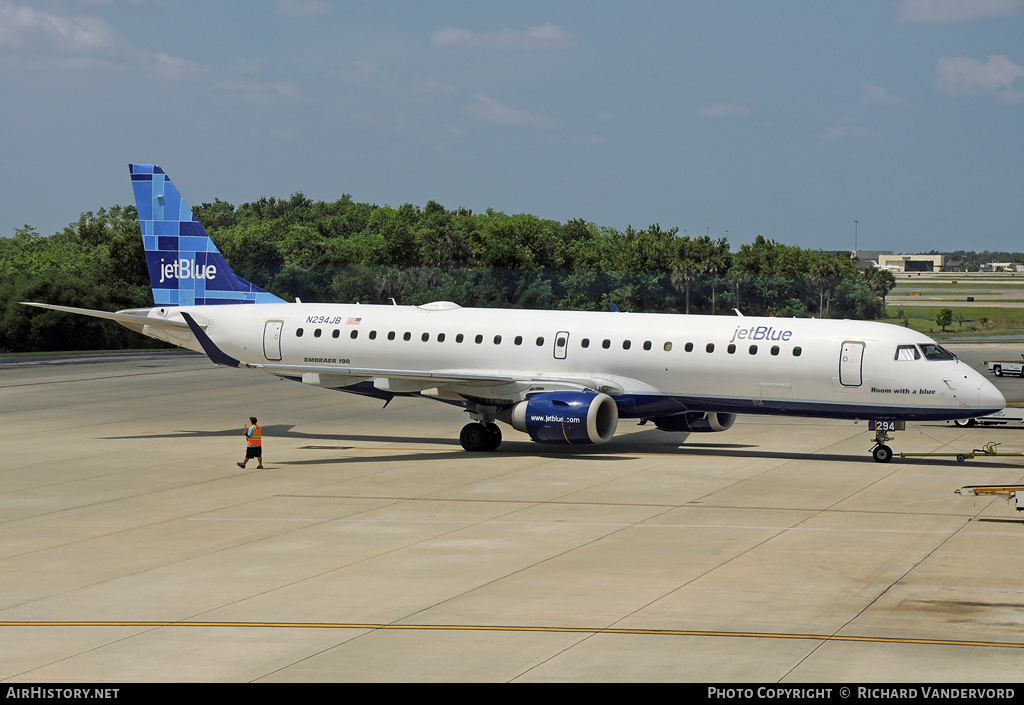 Aircraft Photo of N294JB | Embraer 190AR (ERJ-190-100IGW) | JetBlue Airways | AirHistory.net #20087