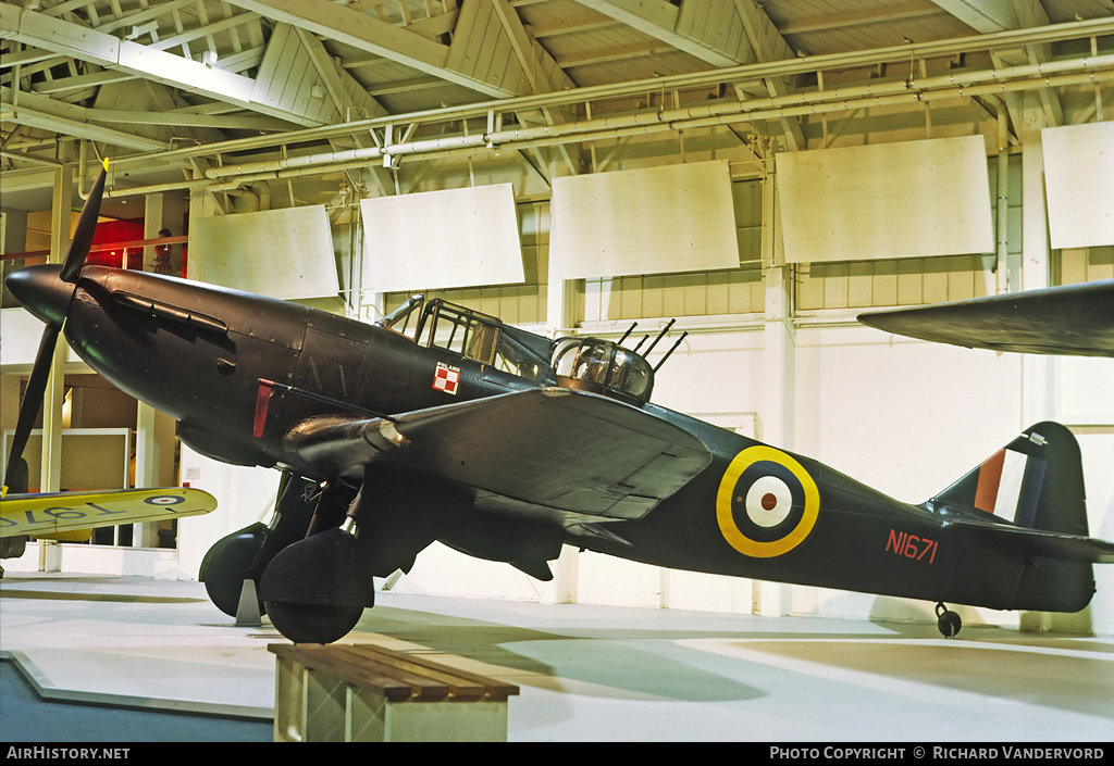 Aircraft Photo of N1671 | Boulton Paul P-82 Defiant I | UK - Air Force | AirHistory.net #20129