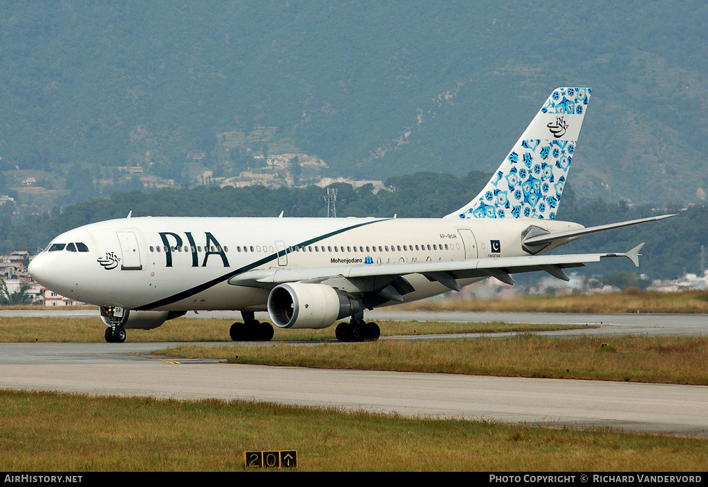 Aircraft Photo of AP-BGR | Airbus A310-325/ET | Pakistan International Airlines - PIA | AirHistory.net #20303