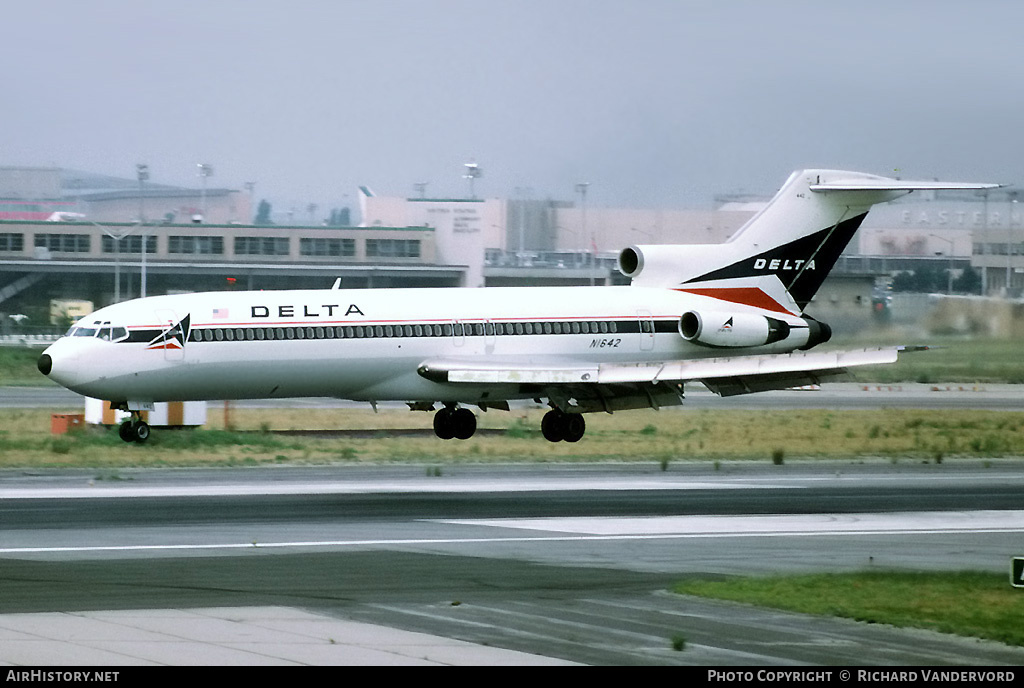 Aircraft Photo of N1642 | Boeing 727-295 | Delta Air Lines | AirHistory.net #20369