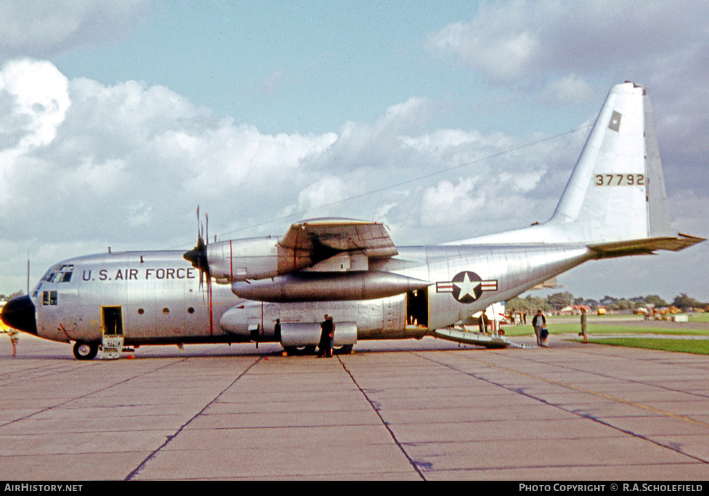 Aircraft Photo of 63-7792 / 37792 | Lockheed C-130E Hercules (L-382) | USA - Air Force | AirHistory.net #20425