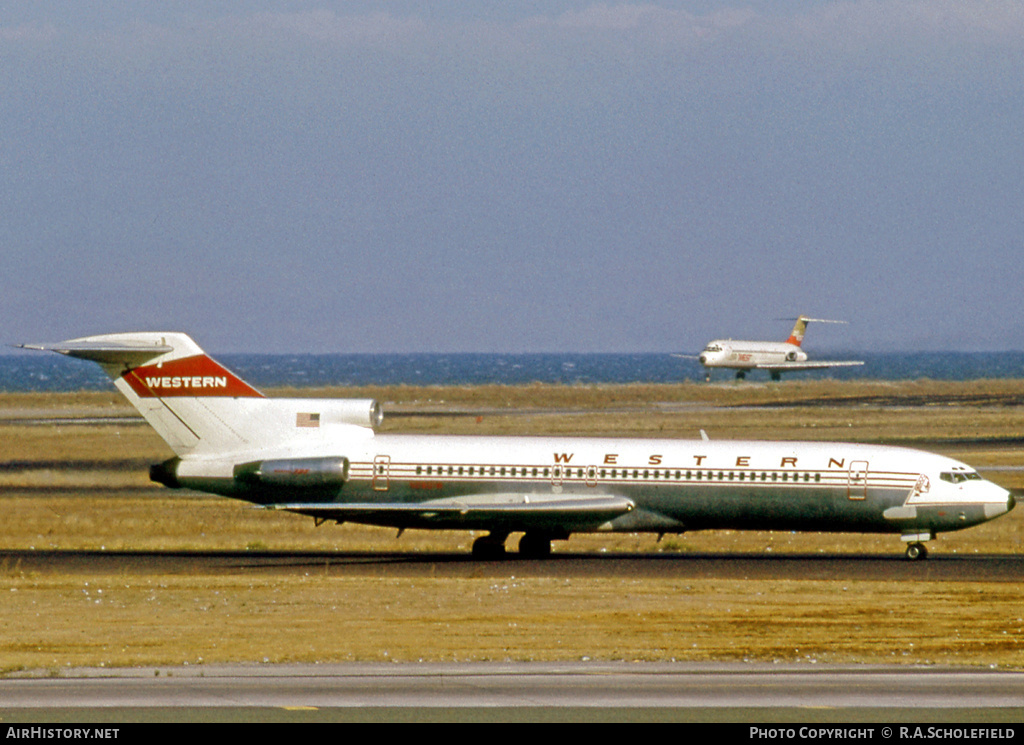 Aircraft Photo of N2801W | Boeing 727-247 | Western Airlines | AirHistory.net #20426