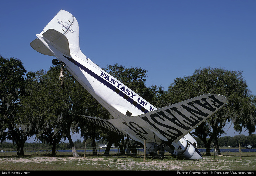 Aircraft Photo of N600RC | Douglas DC-3A-228C | Fantasy of Flight | AirHistory.net #20591