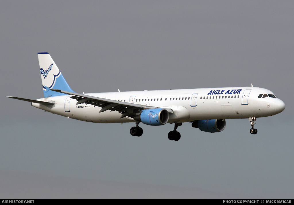 Aircraft Photo of F-OIVU | Airbus A321-211 | Aigle Azur | AirHistory.net #20870