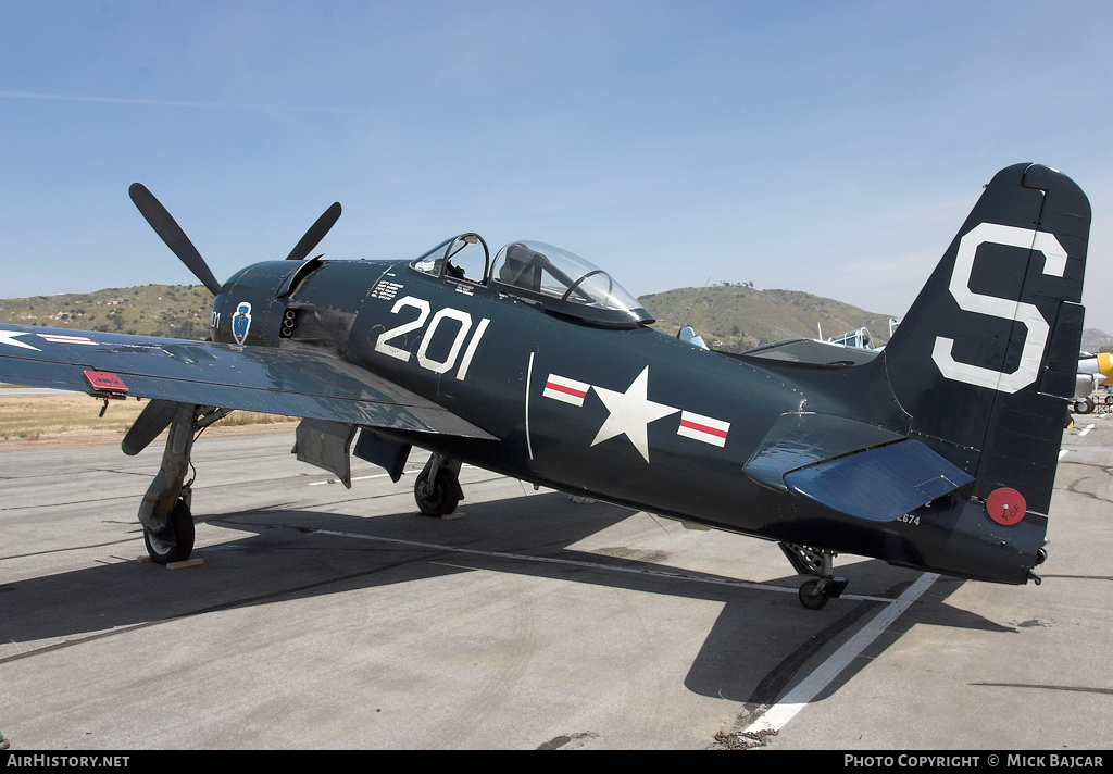 Aircraft Photo of N7825C / 122674 | Grumman F8F-2P Bearcat | Commemorative Air Force | USA - Navy | AirHistory.net #20909