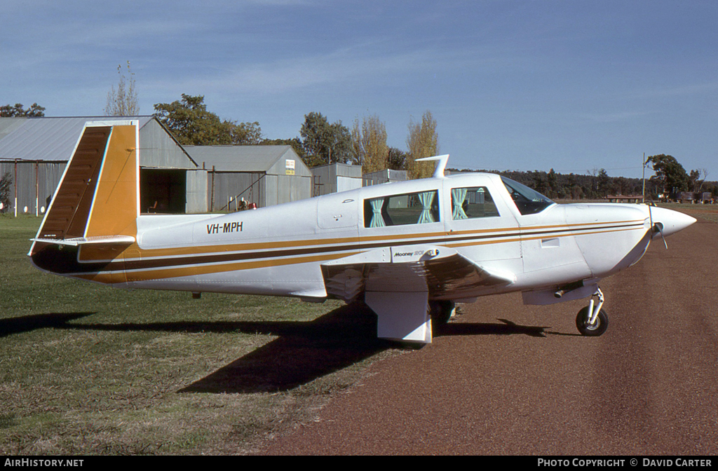 Aircraft Photo of VH-MPH | Mooney M-20J 201 | AirHistory.net #20914