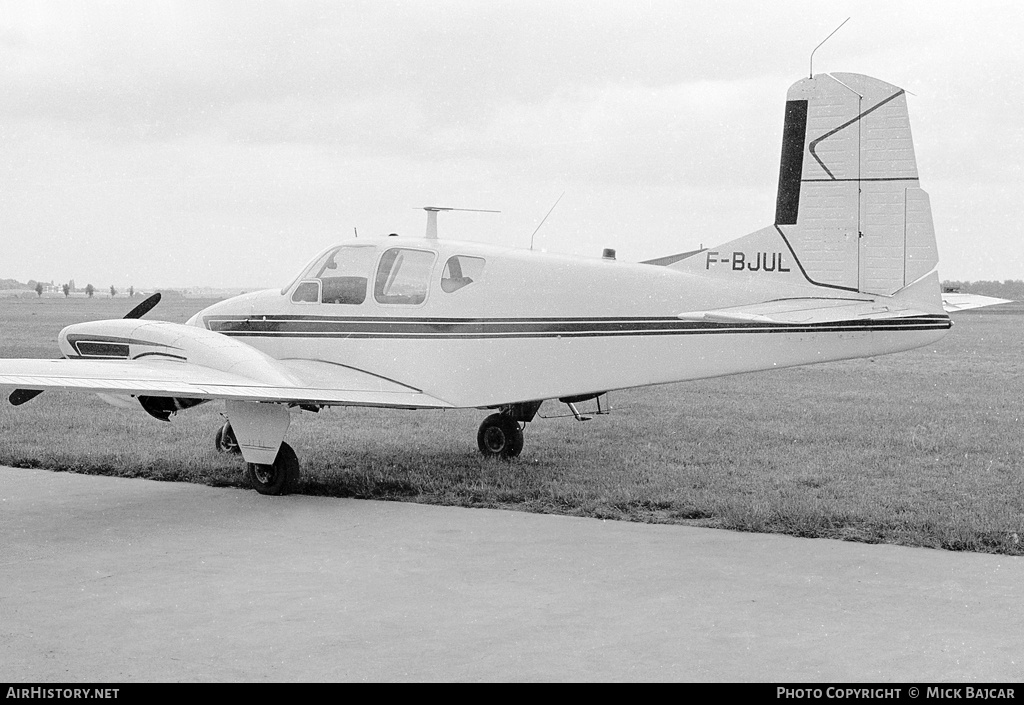 Aircraft Photo of F-BJUL | Beech 95 Travel Air | AirHistory.net #20991