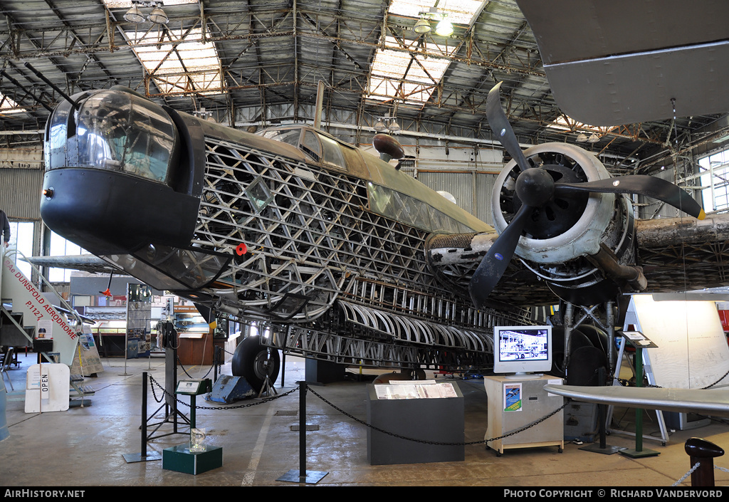 Aircraft Photo of N2980 | Vickers Wellington Mk1A | UK - Air Force | AirHistory.net #21030