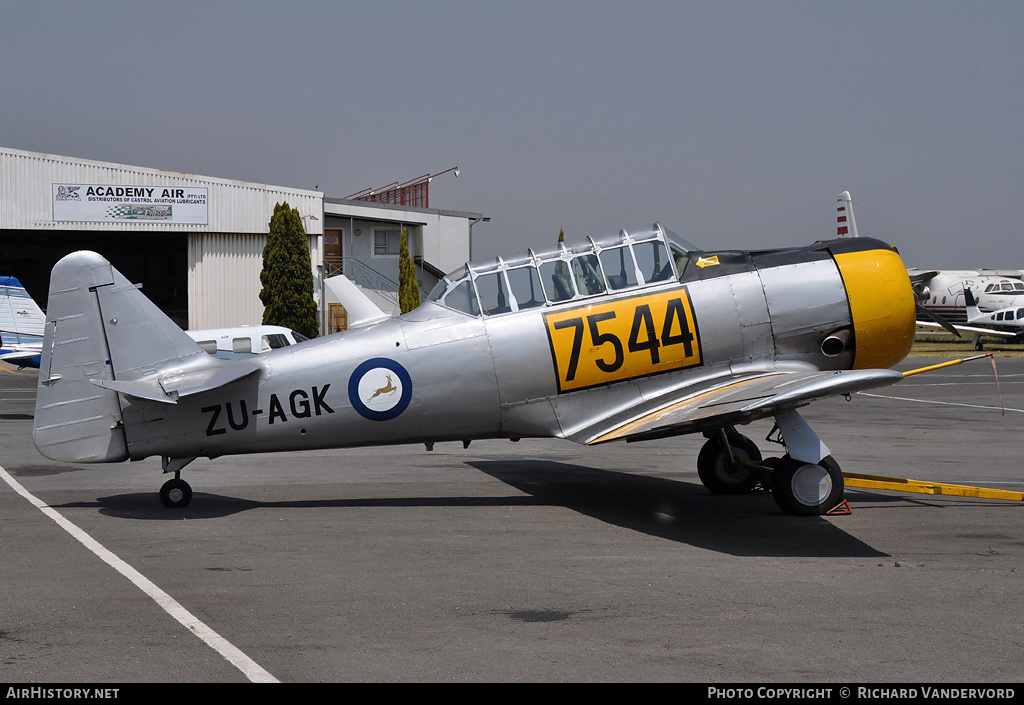 Aircraft Photo of ZU-AGK / 7544 | North American AT-6D Harvard III | South Africa - Air Force | AirHistory.net #21037