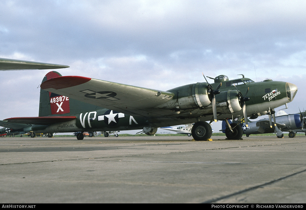 Aircraft Photo of N7227C / 483872 | Boeing B-17G Flying Fortress | Confederate Air Force | USA - Air Force | AirHistory.net #21107