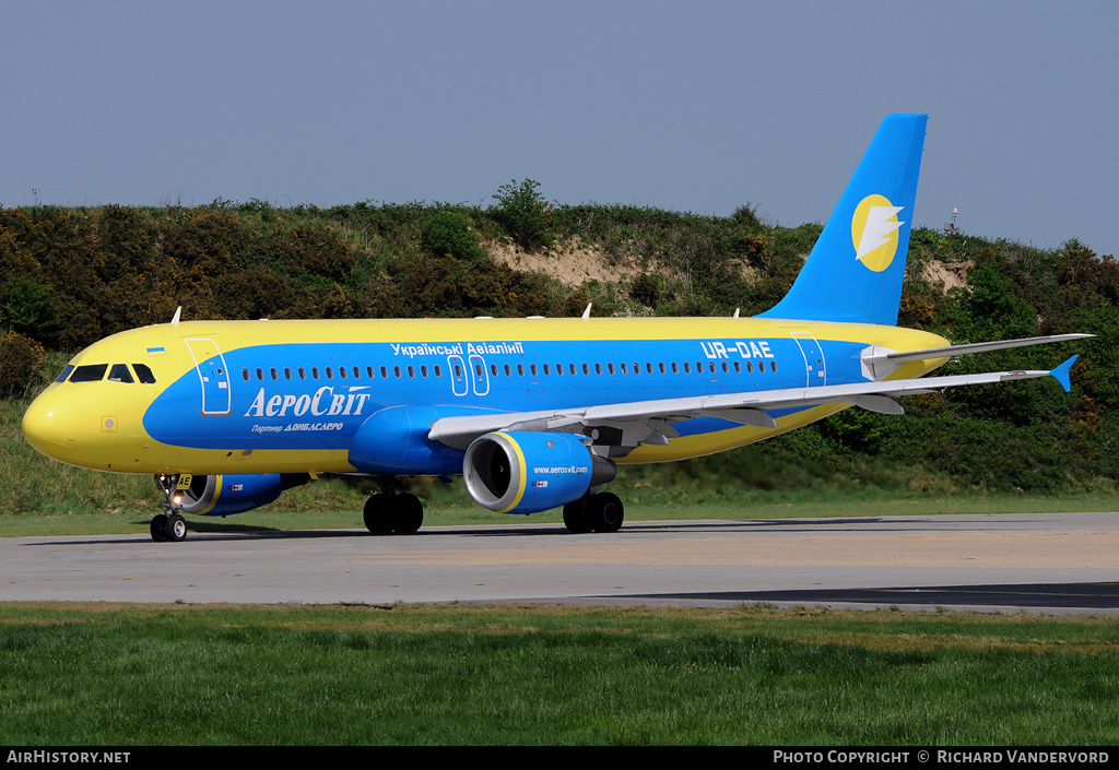 Aircraft Photo of UR-DAE | Airbus A320-211 | AeroSvit Ukrainian Airlines | AirHistory.net #21122