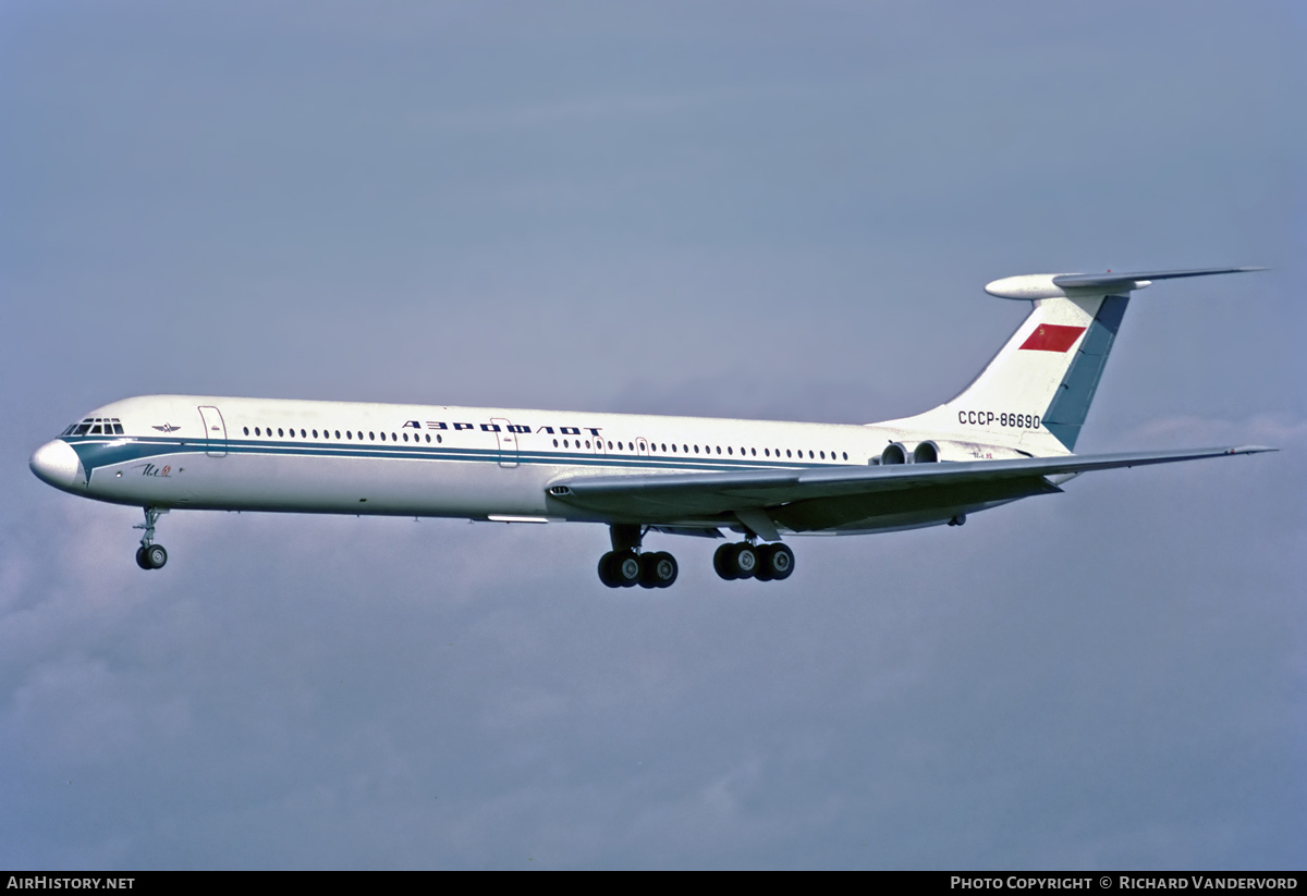 Aircraft Photo of CCCP-86690 | Ilyushin Il-62 | Aeroflot | AirHistory.net #21331