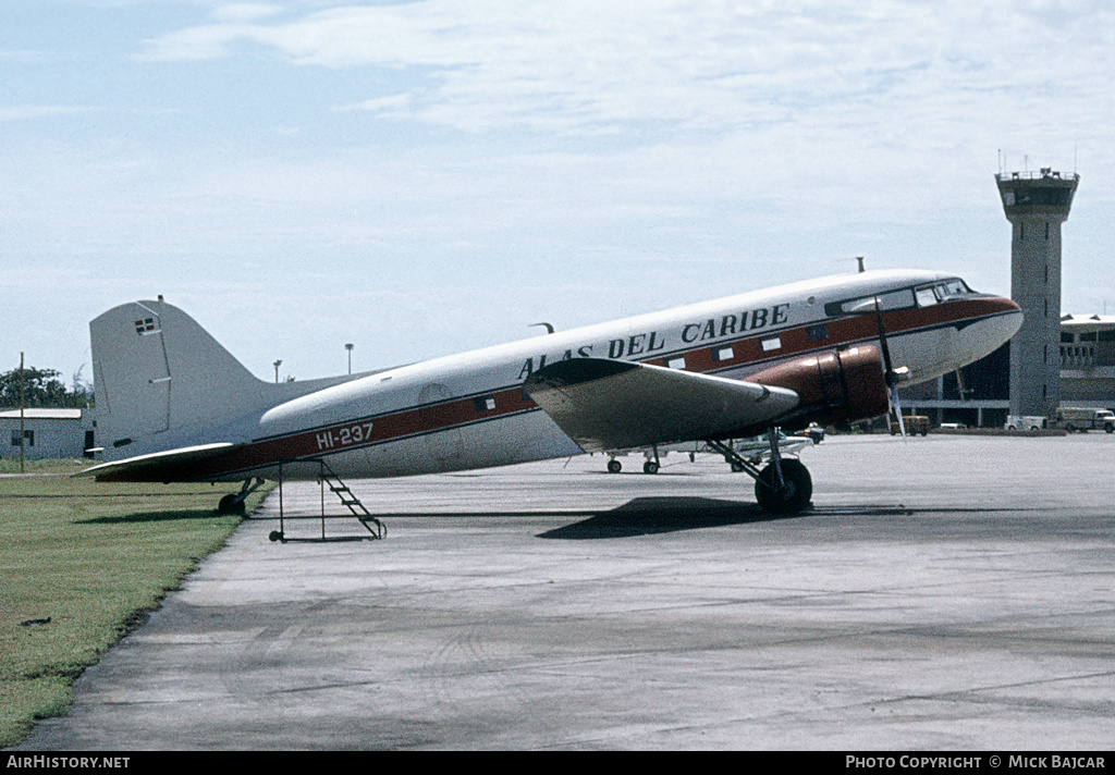 Aircraft Photo of HI-237 | Douglas DC-3-208A | Alas Del Caribe | AirHistory.net #21444