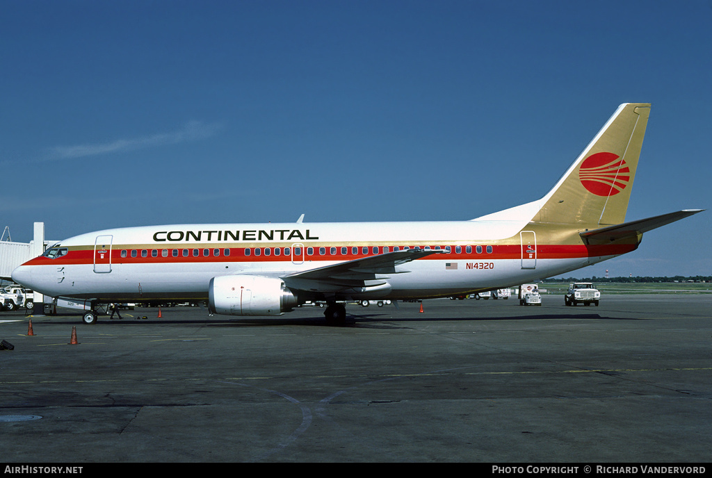 Aircraft Photo of N14320 | Boeing 737-3T0 | Continental Airlines | AirHistory.net #21501