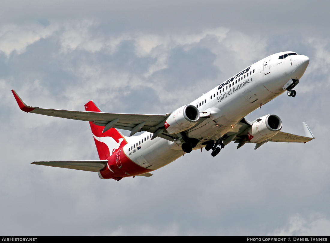 Aircraft Photo of VH-VXL | Boeing 737-838 | Qantas | AirHistory.net #21900