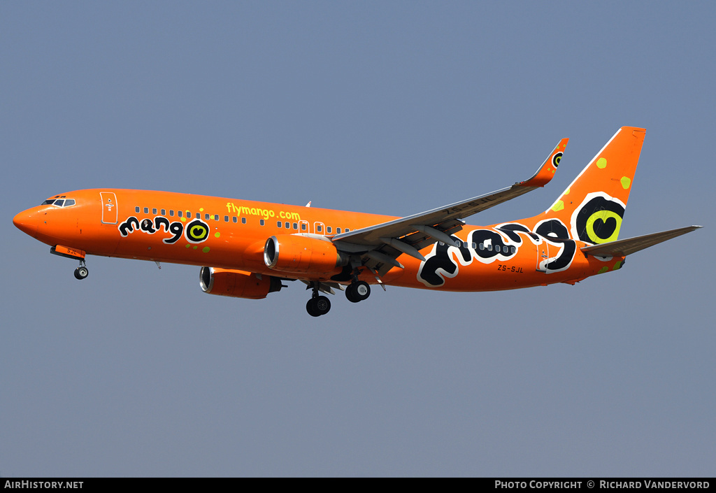 Aircraft Photo of ZS-SJL | Boeing 737-8BG | Mango Airlines | AirHistory.net #22002