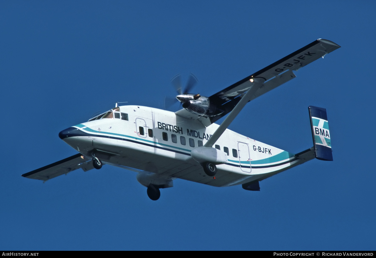 Aircraft Photo of G-BJFK | Short 330-100 | British Midland Airways - BMA | AirHistory.net #22039