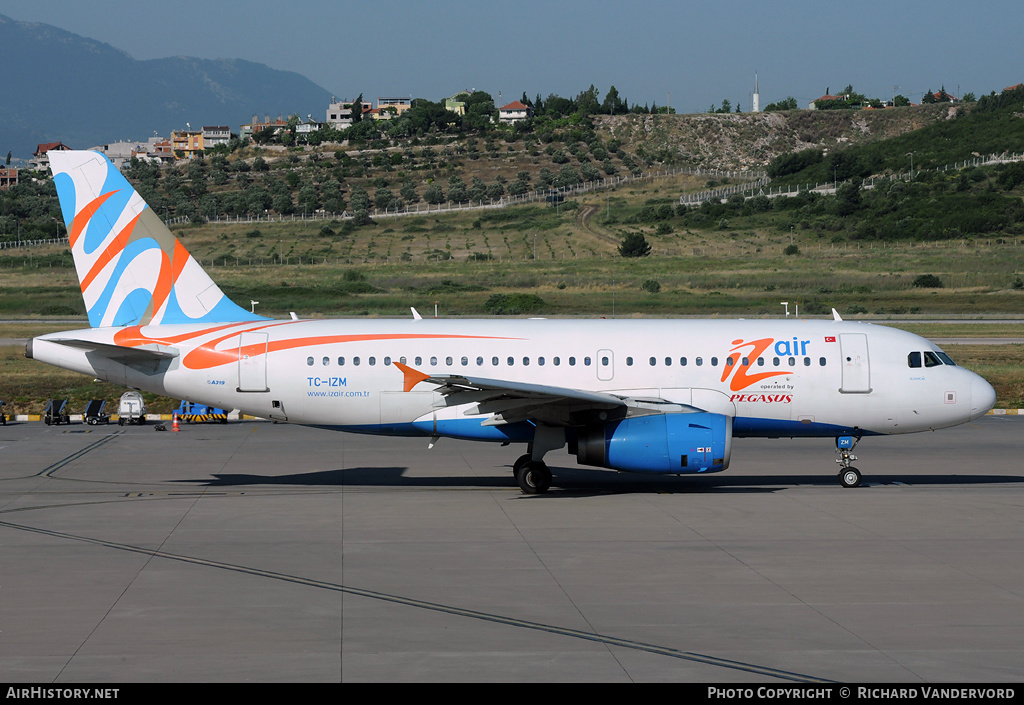 Aircraft Photo of TC-IZM | Airbus A319-132 | IZAir - Izmir Hava Yollari | AirHistory.net #22073