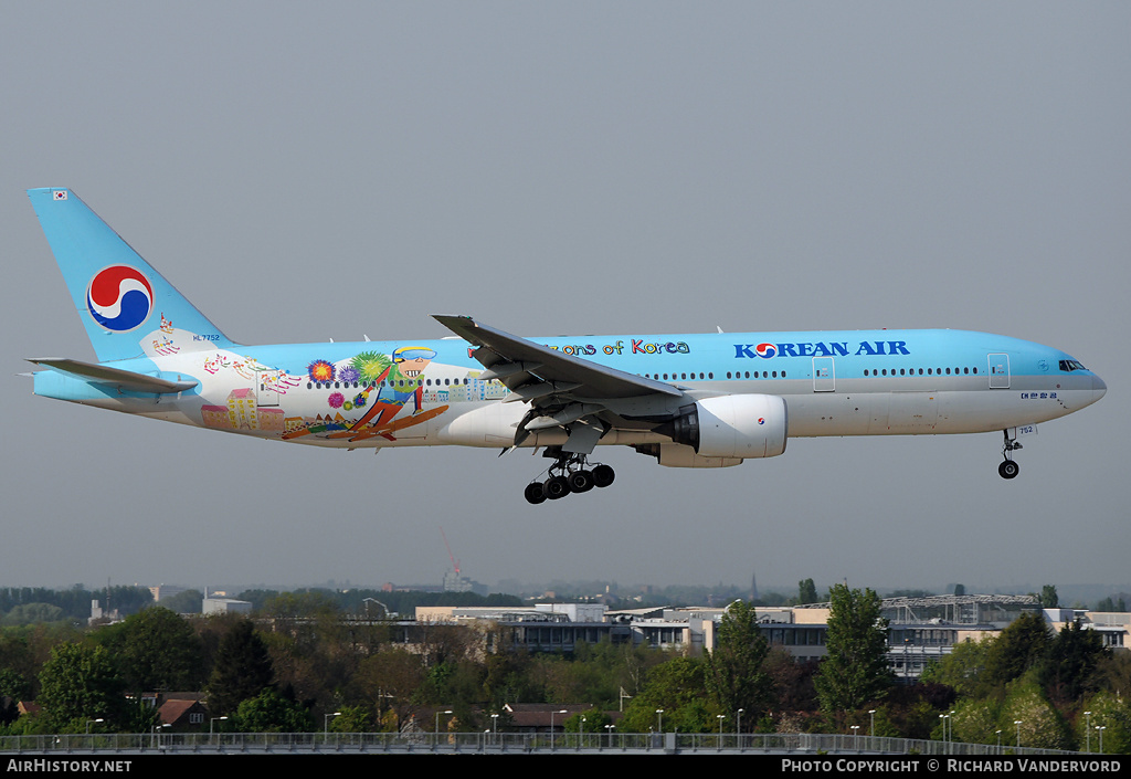 Aircraft Photo of HL7752 | Boeing 777-2B5/ER | Korean Air | AirHistory.net #22167