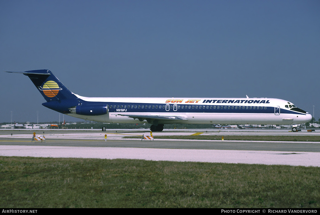 Aircraft Photo of N919PJ | McDonnell Douglas DC-9-51 | Sun Jet International | AirHistory.net #22243