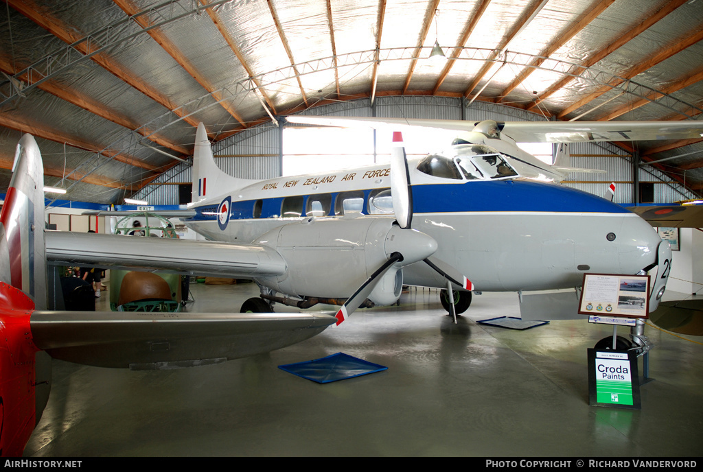 Aircraft Photo of NZ1829 | De Havilland D.H. 104 Devon C1 | New Zealand - Air Force | AirHistory.net #22399