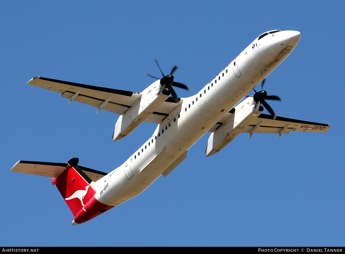 Aircraft Photo of VH-QOD | Bombardier DHC-8-402 Dash 8 | QantasLink | AirHistory.net #22483