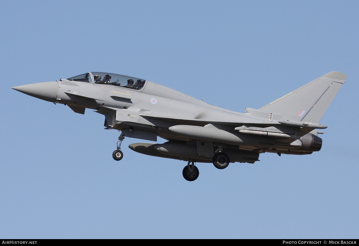 Aircraft Photo of ZK382 | Eurofighter EF-2000 Typhoon T3 | UK - Air Force | AirHistory.net #22545