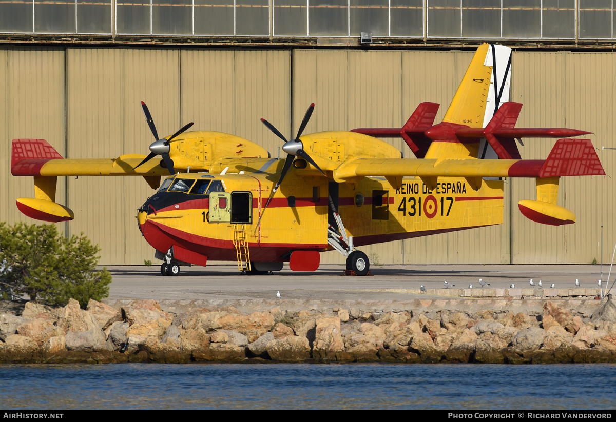 Aircraft Photo of UD13-17 | Canadair CL-215T (CL-215-6B11) | Spain - Air Force | AirHistory.net #22639