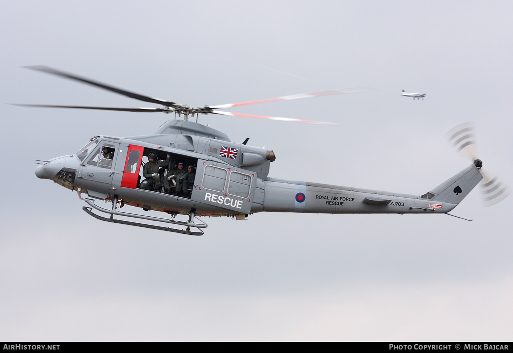 Aircraft Photo of ZJ703 | Bell 412EP Griffin HAR2 | UK - Air Force | AirHistory.net #22833